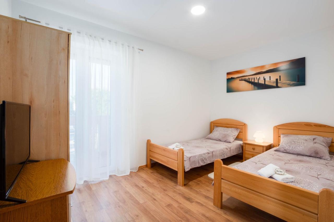 Vacation Villa Matic With 7 Bedrooms 锡尼 外观 照片